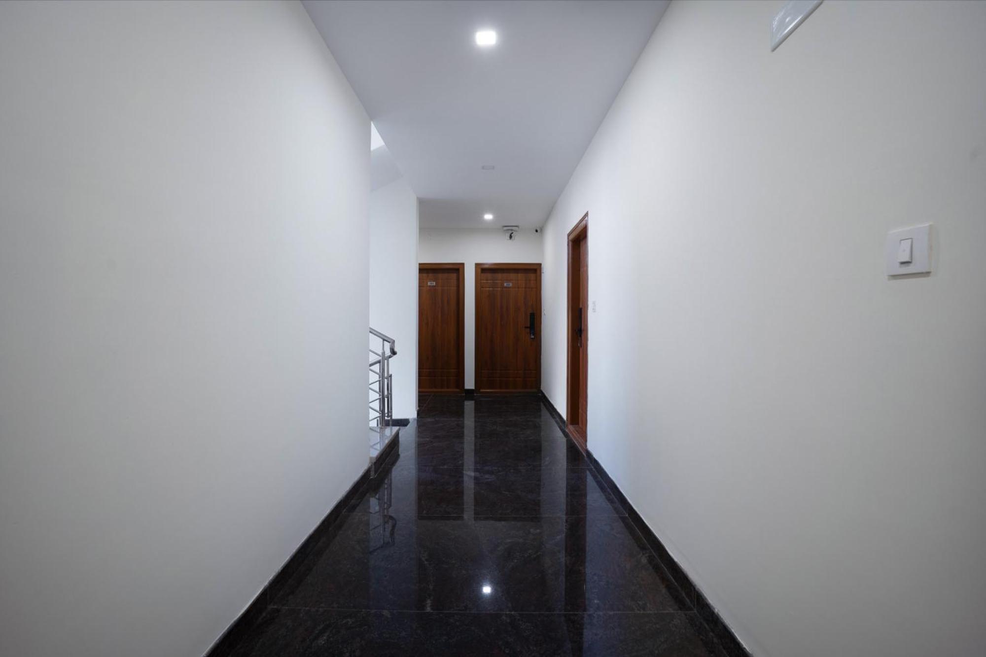 Treebo Galaxy Kings Suites, Hebbal Bengaluru Zewnętrze zdjęcie
