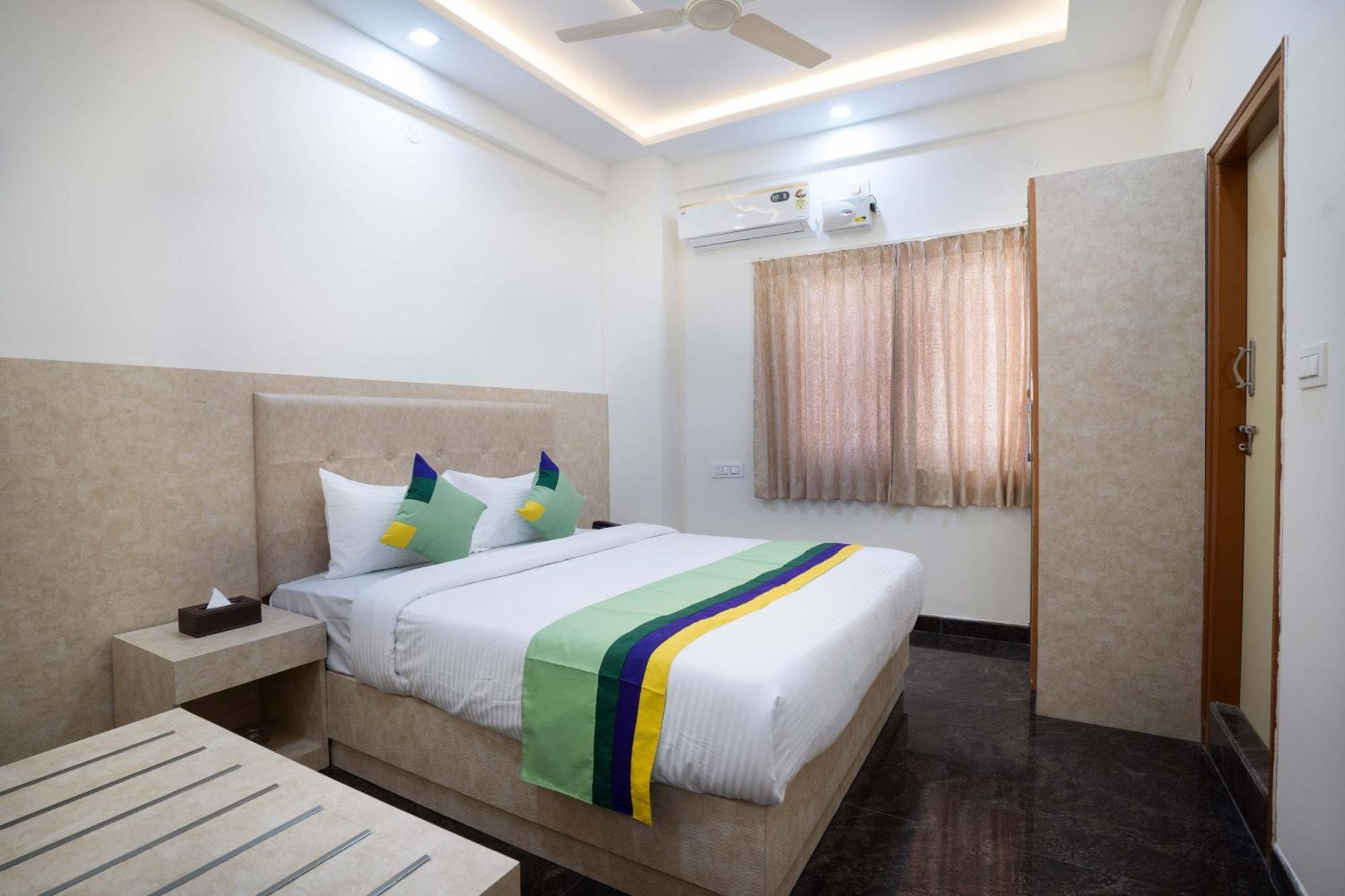 Treebo Galaxy Kings Suites, Hebbal Bengaluru Zewnętrze zdjęcie