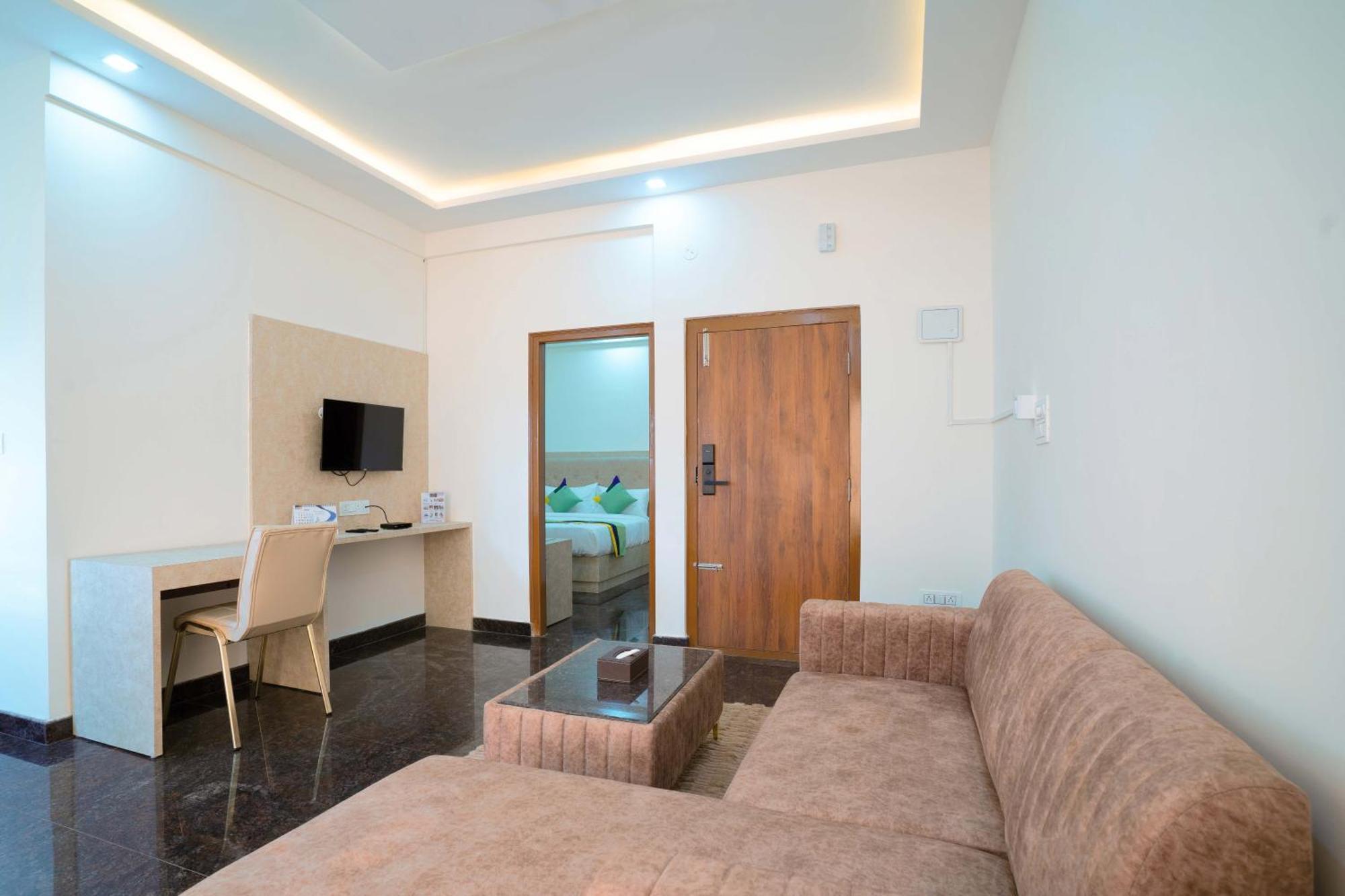 Treebo Galaxy Kings Suites, Hebbal Bengaluru Zewnętrze zdjęcie